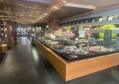 Oscartek Display Cases